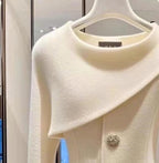 Lola | Chic Buttoned Blazer